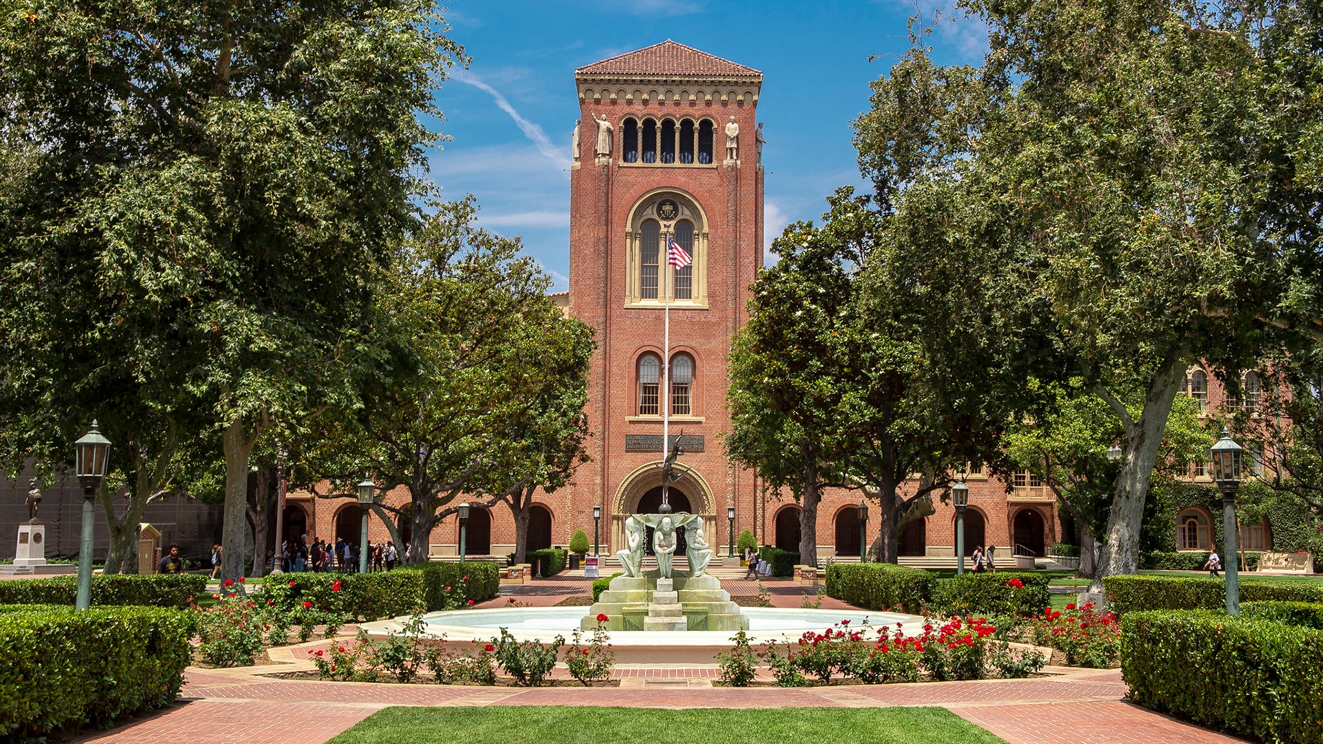 USC campus fountain
